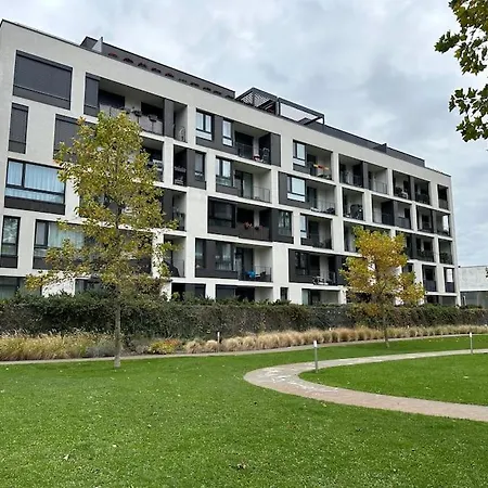 Ahoj Park, Terrace Studio, Private Parking * Bratislava